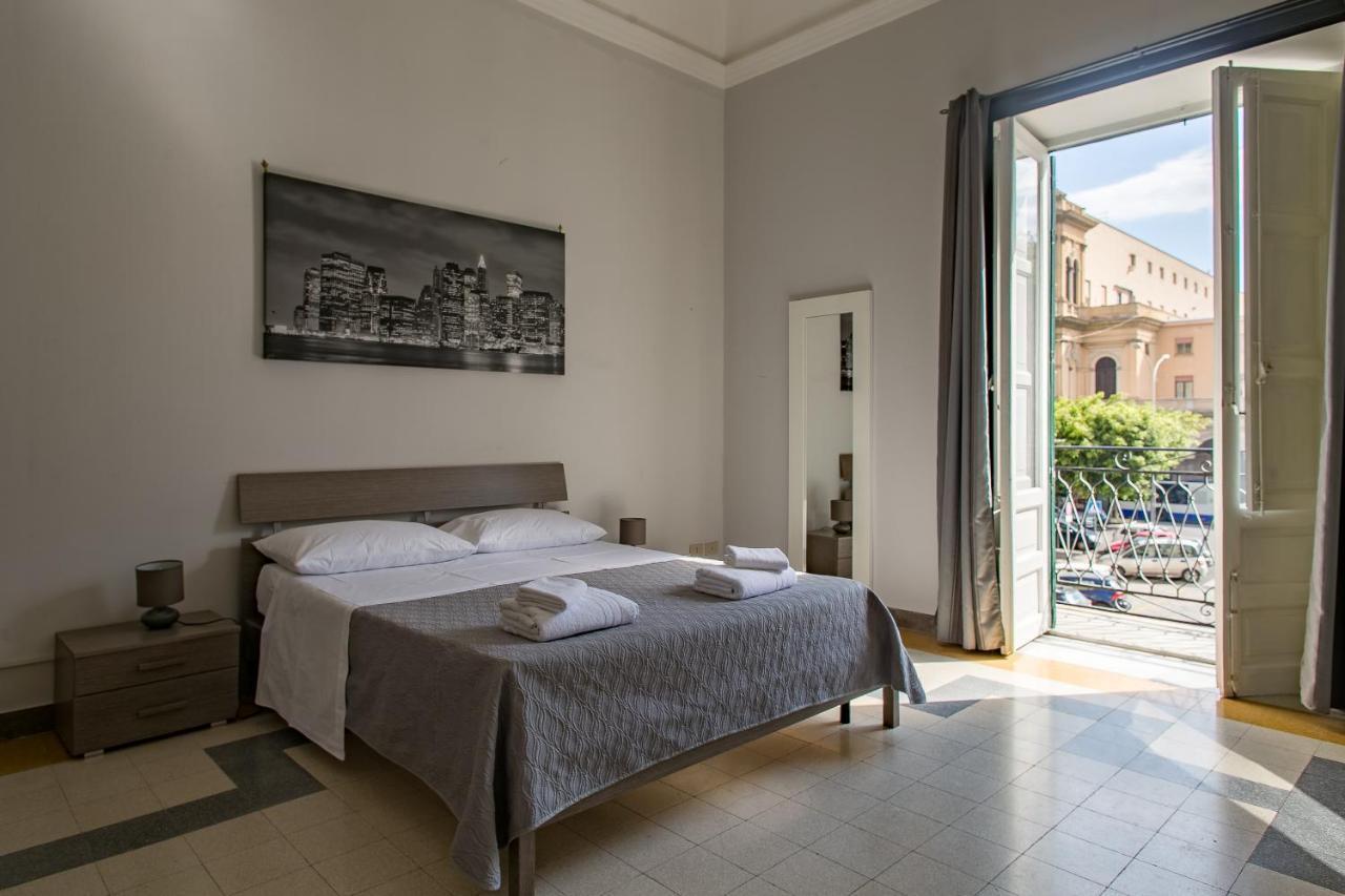 Giachi Friendly Rooms Alla Stazione パレルモ エクステリア 写真