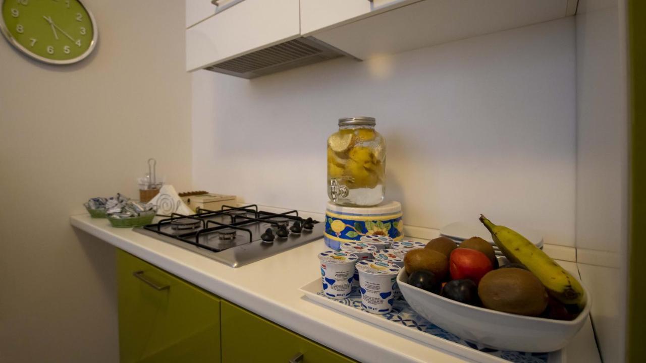 Giachi Friendly Rooms Alla Stazione パレルモ エクステリア 写真