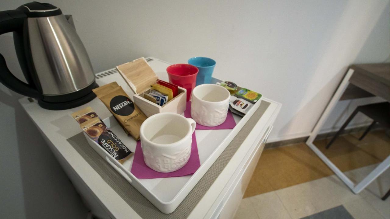 Giachi Friendly Rooms Alla Stazione パレルモ エクステリア 写真